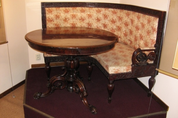 Он тут сидел. Достоевский прибыл в Омск на каторгу 170 лет назад