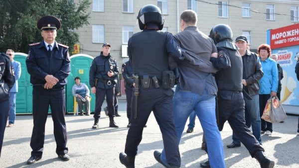 Защитить нельзя подставить: доверяют ли омичи силовикам Защитить нельзя подставить: доверяют ли омичи силовикам