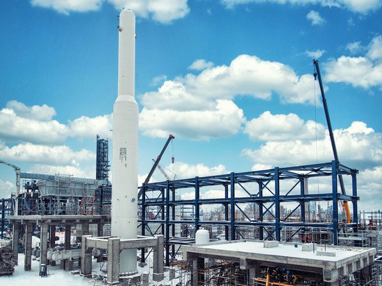 Омский НПЗ укрепляет сотрудничество с отечественными поставщиками