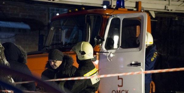 В ночном пожаре в омской многоэтажке погибли два человека