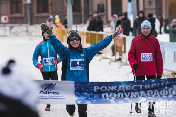 Победителями 29-го Рождественского полумарафона стали Михаил Кульков и Мария Дружина