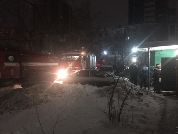 В ночном пожаре в омской многоэтажке погибли два человека