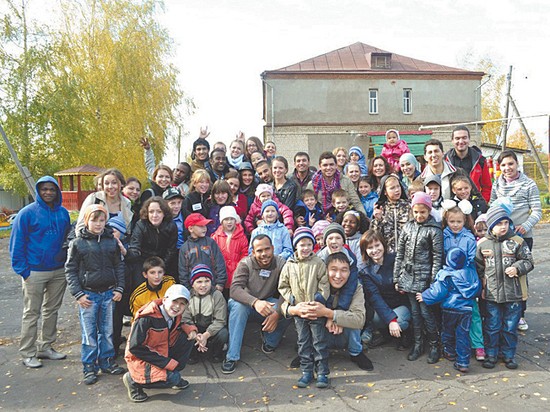 "Сиротам купили 30 разрушенных избушек без отопления" "Сиротам купили 30 разрушенных избушек без отопления"