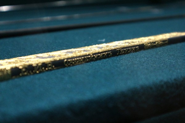 Запрещенные сабли и высушенные тыквы: что можно найти на выставке оружия в Омске 