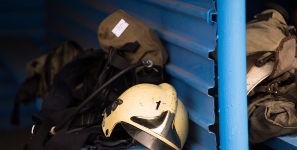 Утром на дороге в центре Омска сгорел автомобиль