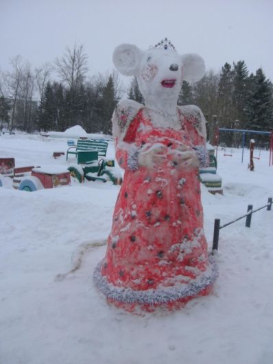 В Омске стартовала массовая лепка снеговиков В Омске стартовала массовая лепка снеговиков