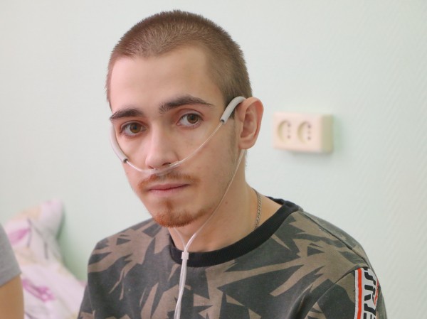 "Хочется просто дышать!" Омичи с редкими заболеваниями о своих мечтах