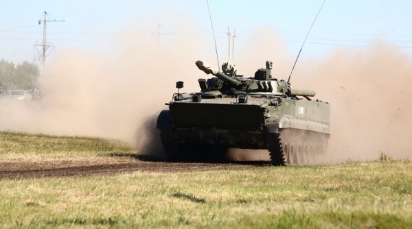 В Омск зашли китайские танки