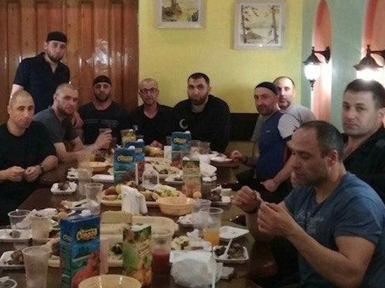 Раскрылась подоплека фото с застольем убийцы Немцова в колонии