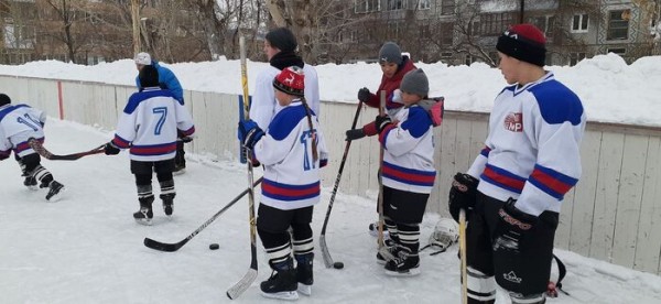 Около 30 хоккейных площадок отремонтируют в Омске в 2020 году Около 30 хоккейных площадок отремонтируют в Омске в 2020 году