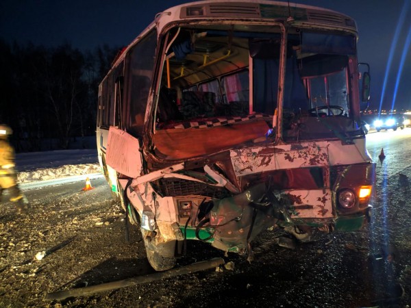 Под Омском в аварии с участием автобуса погибла пассажирка Под Омском в аварии с участием автобуса погибла пассажирка