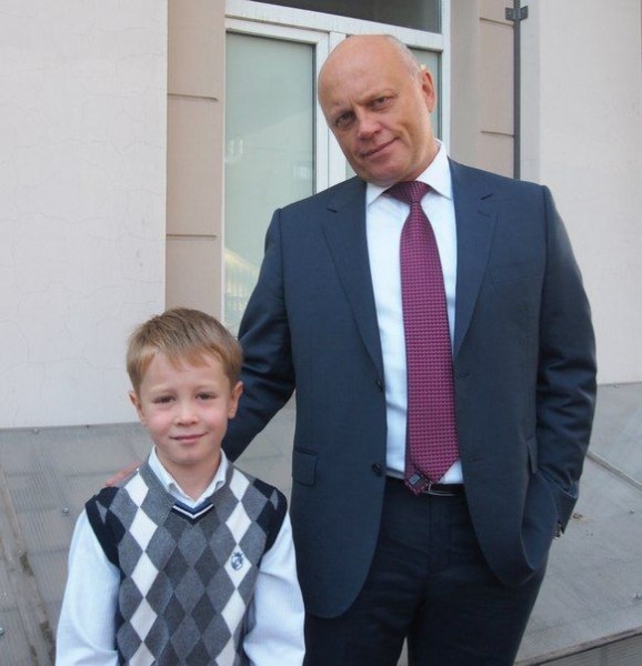 Виктор Назаров назвал главным событием года школьную линейку у сына