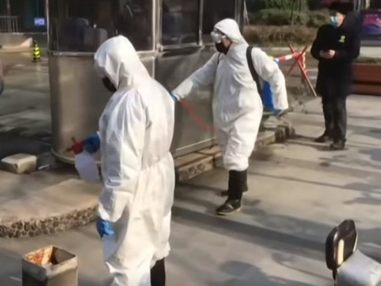 Китайский дипломат прокомментировал сравнение коронавируса с оружием