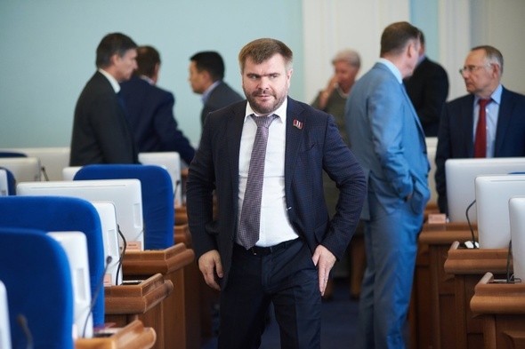 Сыщик против депутата: с остатков империи депутата Головачева требуют еще 111 млн руб 