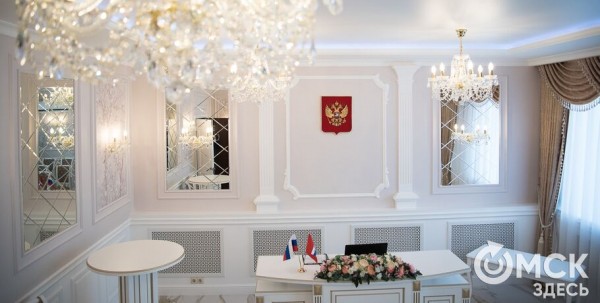 В Омске в День всех влюблённых открылся новый ЗАГС