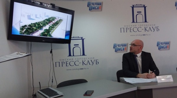 На бульваре Победы в Омске демонтируют Аллею ветеранов На бульваре Победы в Омске демонтируют Аллею ветеранов