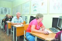 Отложить старость и сесть за парту. Предпенсионеры получают новые профессии