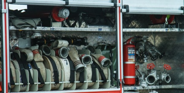 В Омске на дороге полностью сгорела "Газель" и вспыхнул пассажирский автобус