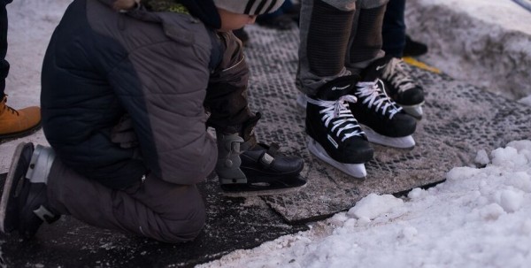 Около 30 хоккейных площадок отремонтируют в Омске в 2020 году Около 30 хоккейных площадок отремонтируют в Омске в 2020 году