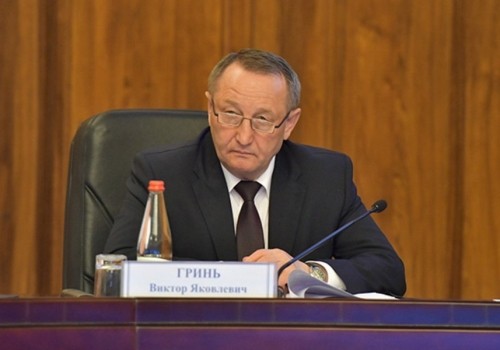 Омич Виктор Гринь отложил свою отставку из Генпрокуратуры Омич Виктор Гринь отложил свою отставку из Генпрокуратуры