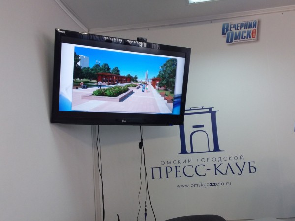 На бульваре Победы в Омске демонтируют Аллею ветеранов На бульваре Победы в Омске демонтируют Аллею ветеранов