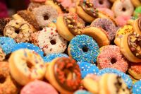 В омском селе Малиновка предприниматель торговал просрочкой