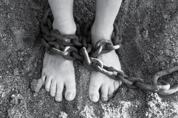 Маму омского «мальчика на гречке» могут лишить родительских прав