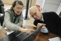 Отложить старость и сесть за парту. Предпенсионеры получают новые профессии
