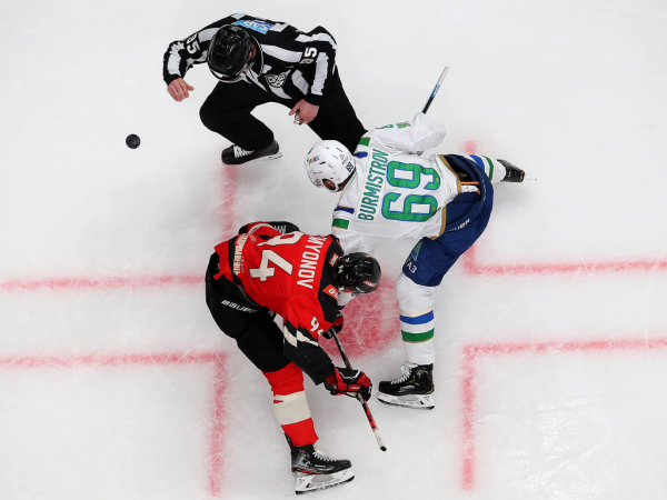 
        1/4 Востока, матч №5. «Авангард» - «Салават Юлаев» 3:6. Послематчевая пресс-конференция (ВИДЕО)
      