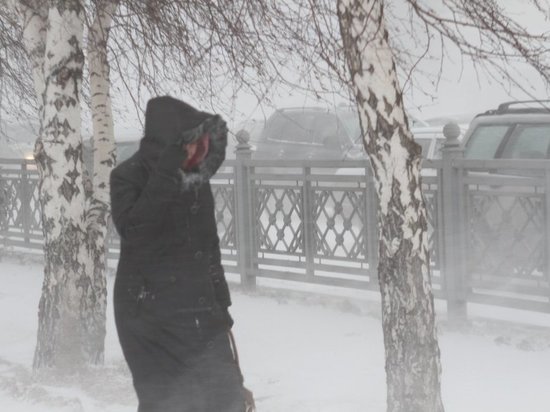 В Омске объявлено штормовое предупреждение В Омске объявлено штормовое предупреждение