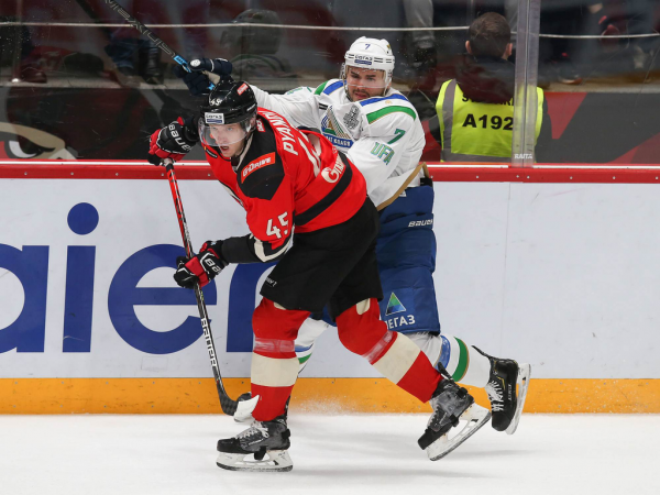 
        Права на ошибку больше нет. Как «Авангард» уступил «Салавату» в пятом матче серии
      