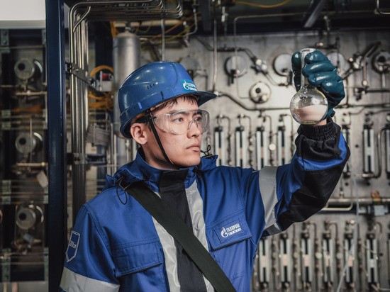 В Омске реализуется катализаторный проект компании "Газпром нефть" В Омске реализуется катализаторный проект компании "Газпром нефть"