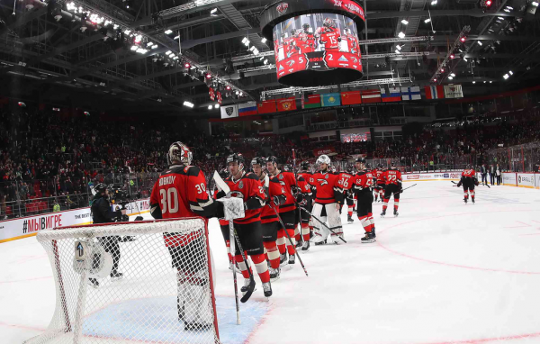 
        «Авангард» начинает плей-офф с победы! Главные события первого матча серии с «Салаватом Юлаевым»
      