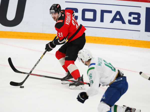 
        1/4 Востока, матч №5. «Авангард» - «Салават Юлаев» 3:6. Послематчевая пресс-конференция (ВИДЕО)
      