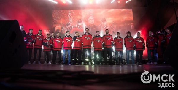 Некоторые игроки "Авангарда" не здороваются друг с другом