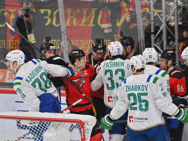 
        «Авангард» начинает плей-офф с победы! Главные события первого матча серии с «Салаватом Юлаевым»
      