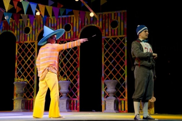 Приключения с продолжением. В ТЮЗе ставят «сериал» про Незнайку Приключения с продолжением. В ТЮЗе ставят «сериал» про Незнайку