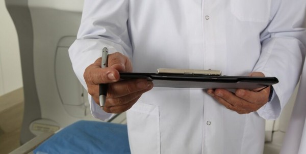 В Омской области увеличили выплаты врачам, переехавшим в село В Омской области увеличили выплаты врачам, переехавшим в село