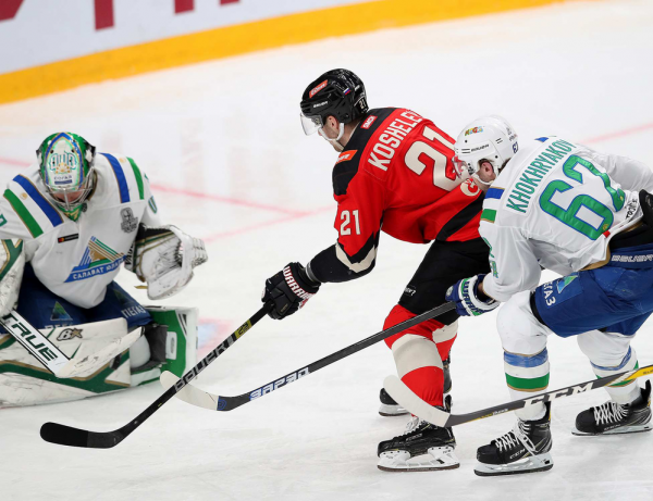 «Добавили в скорости и больше прессинговали соперника». Комментарии после первого матча серии с Уфой (ВИДЕО)
«Добавили в скорости и больше прессинговали соперника». Комментарии после первого матча серии с Уфой (ВИДЕО)