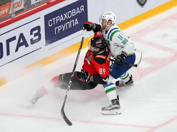 
        1/4 Востока, матч №5. «Авангард» - «Салават Юлаев» 3:6. Послематчевая пресс-конференция (ВИДЕО)
      