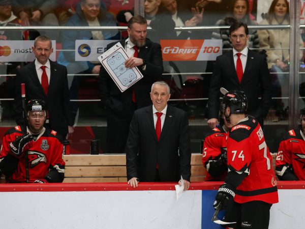 
        Права на ошибку больше нет. Как «Авангард» уступил «Салавату» в пятом матче серии
      