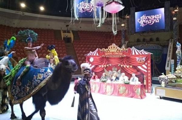 Волшебная феерия на арене. Омичи увидят удивительную «Песчаную сказку»