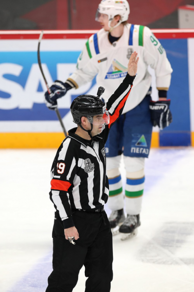 
        Права на ошибку больше нет. Как «Авангард» уступил «Салавату» в пятом матче серии
      