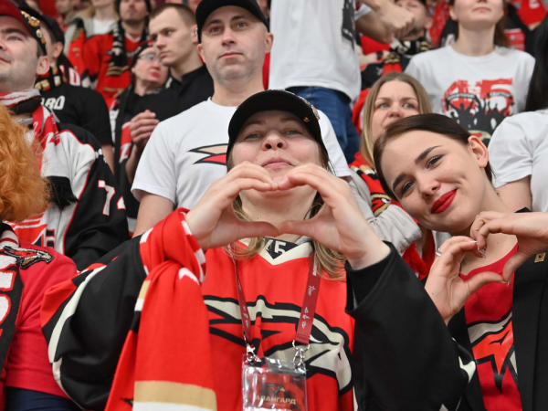 1/4 Востока, матч №1. «Авангард» - «Салават Юлаев» 5:2. Послематчевая пресс-конференция (ВИДЕО)
       
        1/4 Востока, матч №1. «Авангард» - «Салават Юлаев» 5:2. Послематчевая пресс-конференция (ВИДЕО)