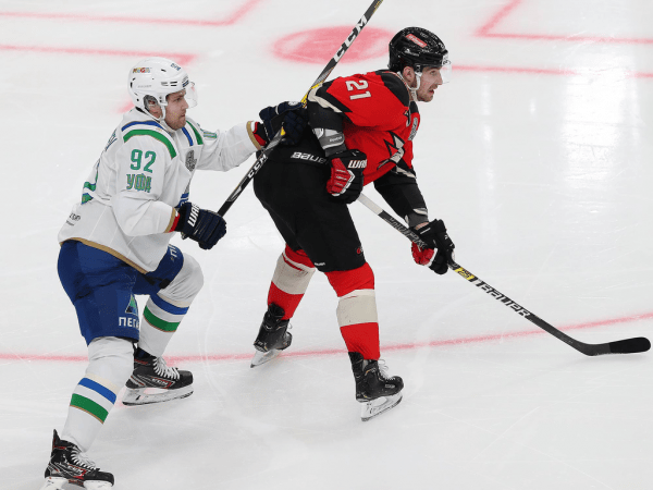 
        1/4 Востока, матч №5. «Авангард» - «Салават Юлаев» 3:6. Послематчевая пресс-конференция (ВИДЕО)
      