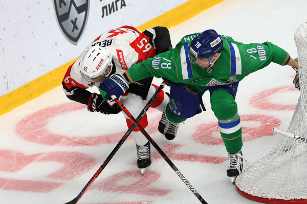 
        «Салават Юлаев» выходит вперёд. Главные события третьего матча серии
      