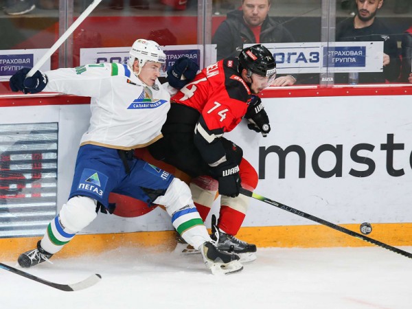 
        Итоги сезона с Алексеем Емелиным: травмы, хоккей с трибуны, характер команды, игра в неравных составах
      