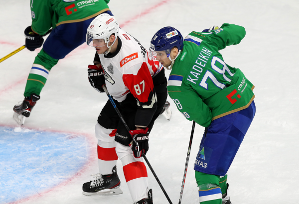 
        «Салават Юлаев» выходит вперёд. Главные события третьего матча серии
      