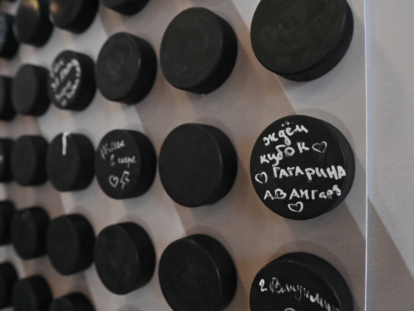 
        «Авангард» начинает плей-офф с победы! Главные события первого матча серии с «Салаватом Юлаевым»
      