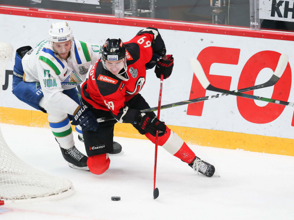 
        «Все эмоции в этой серии еще впереди». Дедунов, Кошелев и Бондарев о второй игре против Уфы (ВИДЕО)
      